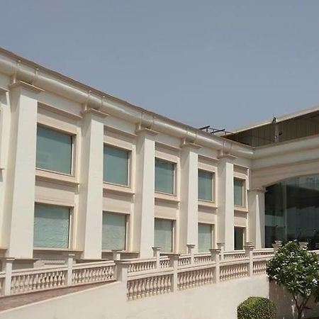 Udman Hotels And Resorts By Ferns N Petals New Delhi Eksteriør billede