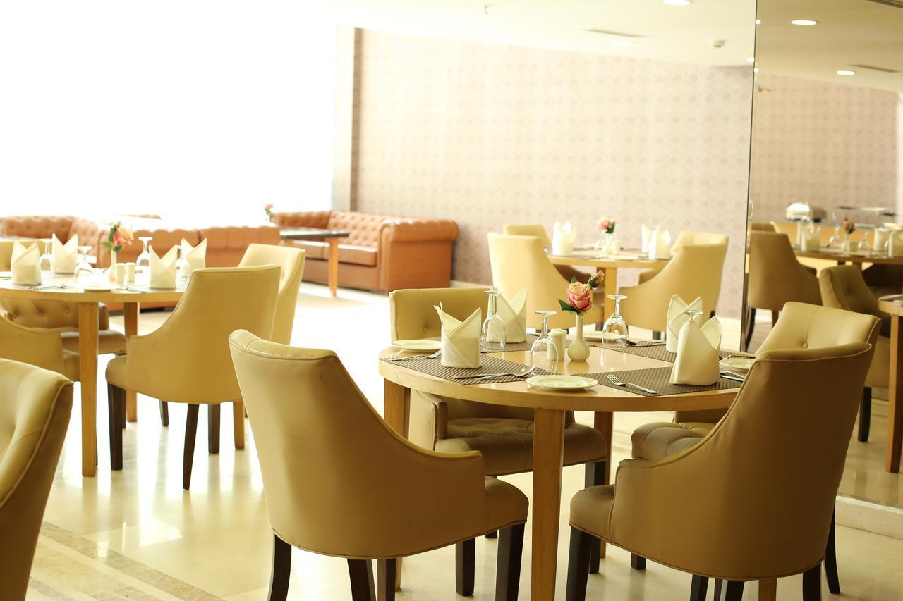 Udman Hotels And Resorts By Ferns N Petals New Delhi Eksteriør billede