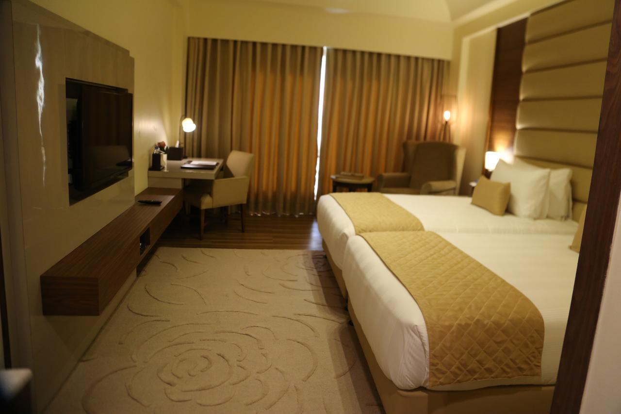 Udman Hotels And Resorts By Ferns N Petals New Delhi Eksteriør billede